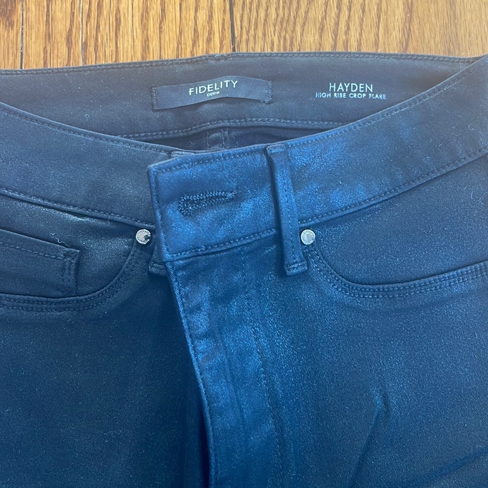 Fidelity high rise cropped frayed hem